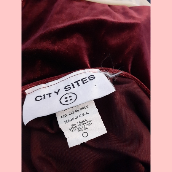 Vintage Velvet crop top - Picture 4 of 4